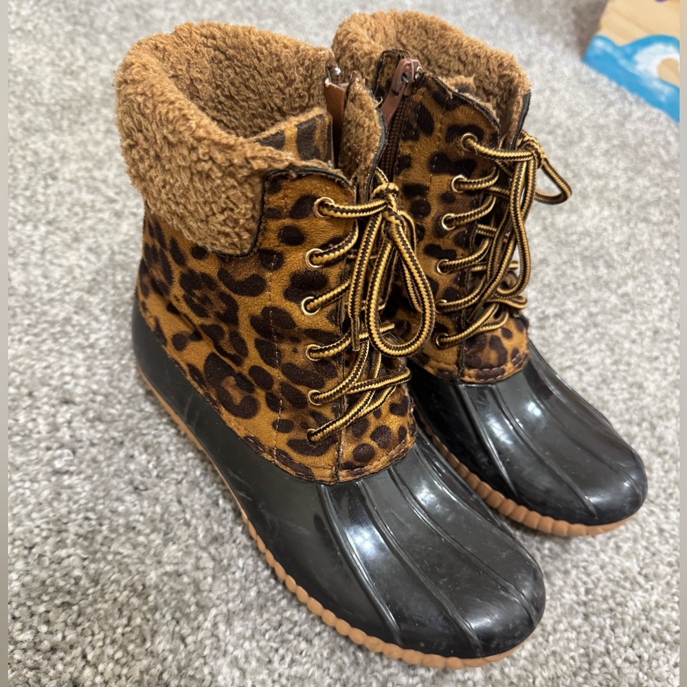 Leopard Print Duck Boots with Faux Fur